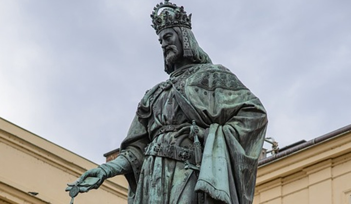 DUCHOVNÍ ZÁKONY VYJÁDŘENÉ FORMOU LEGENDY O SVATÉM GRÁLU